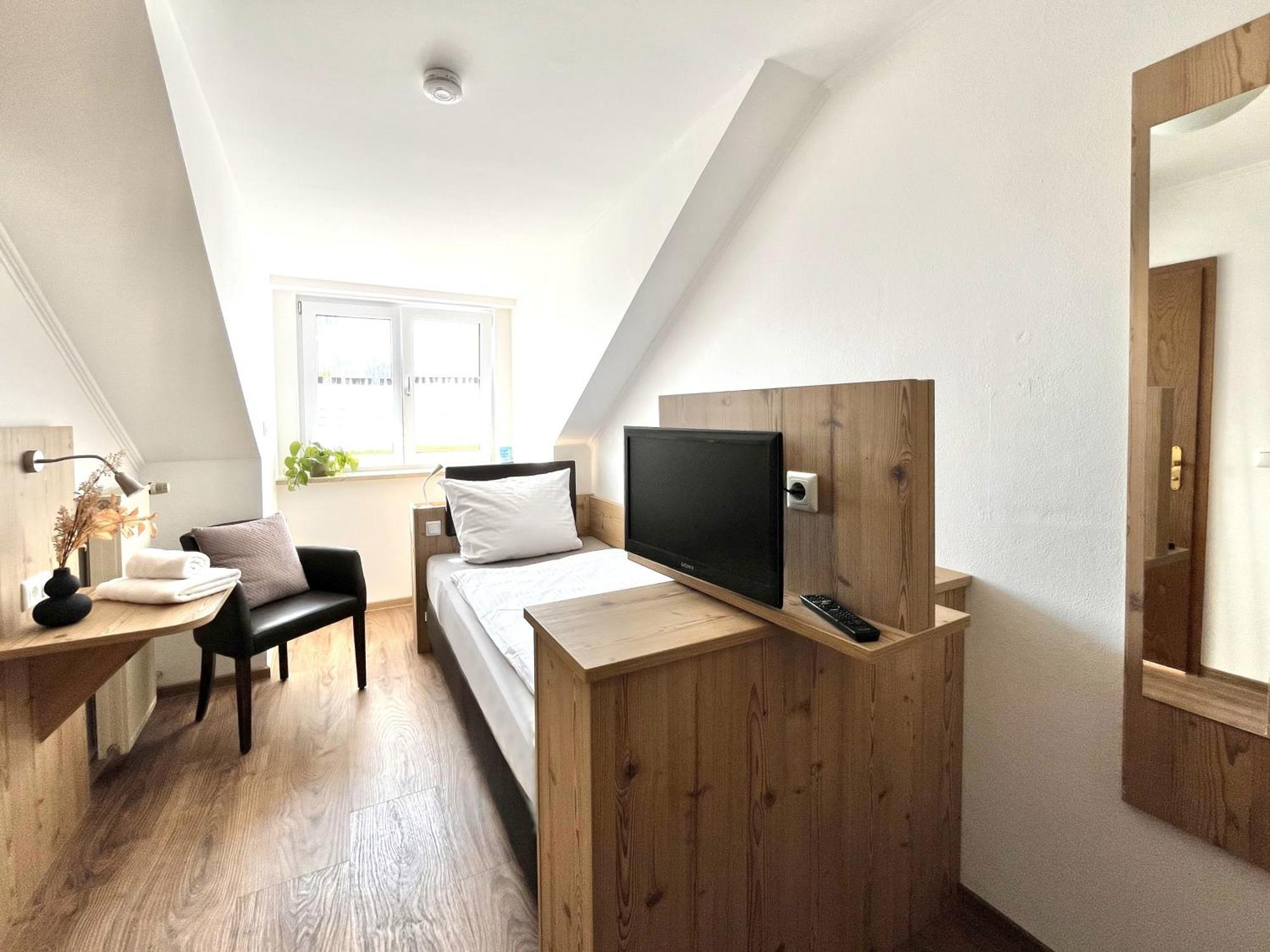 Gastwirtschaft & Hotel Doll Markt Indersdorf Szoba fotó